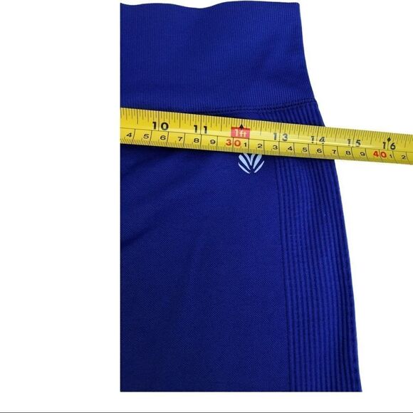 2/$36 Forever 21 NWOT Leggings - Picture 5 of 7